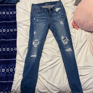 women ripped jeans